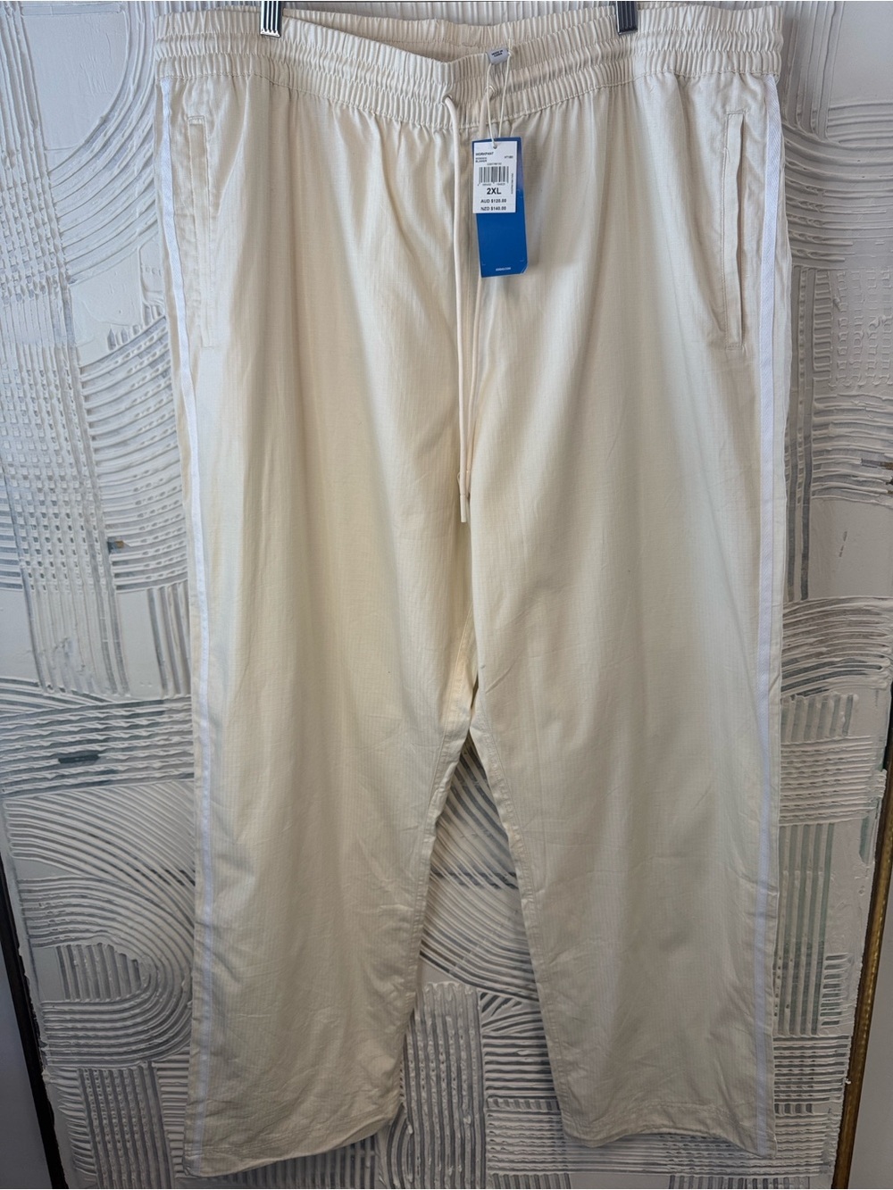 adidas Women’s Cream Drawstring Joggers with Side Stripe N0548 - Picture 9 of 9
